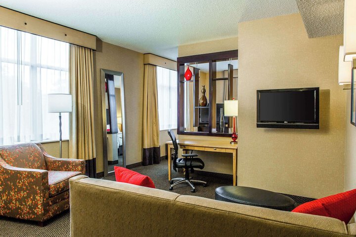 Room 18 of 37