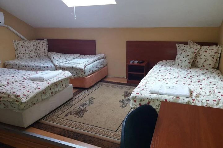 Room 2 of 26