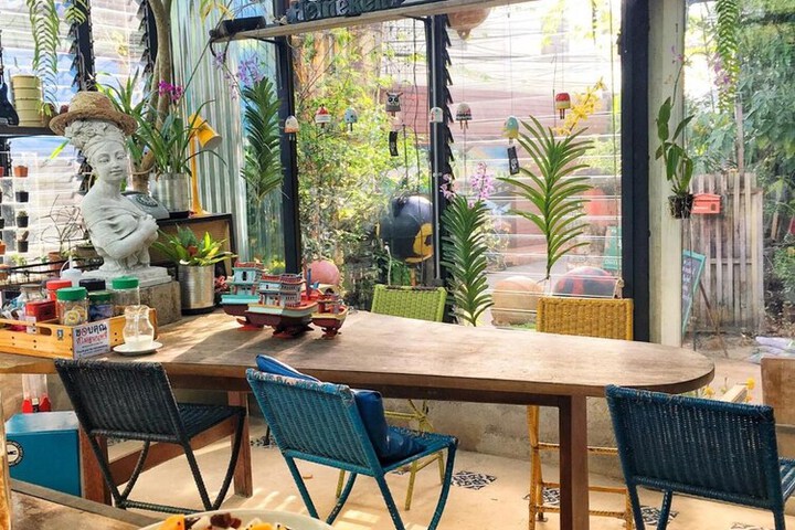 Dining Photos