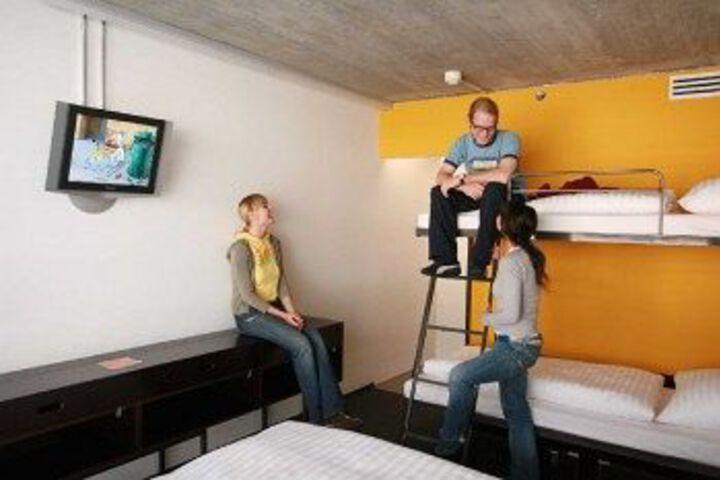 Room 13 of 29