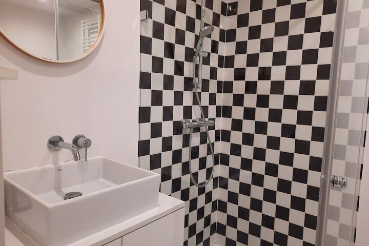 Room 133 of 159