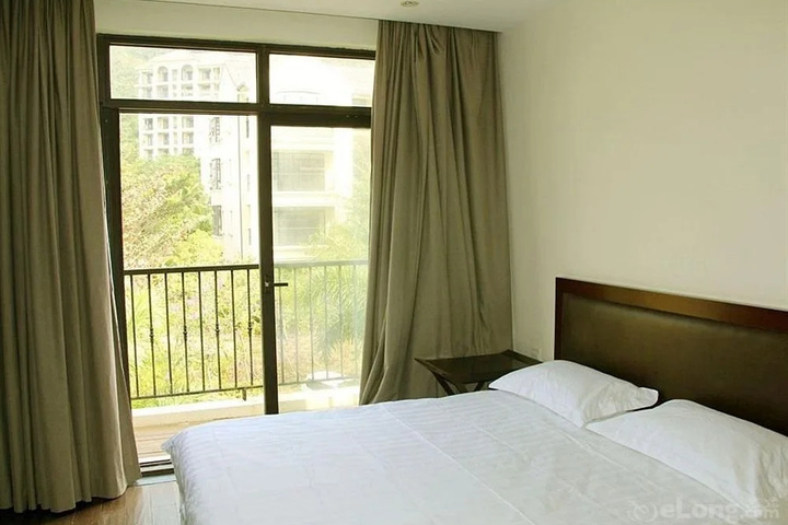 Lingshui Goldenbay Hotel