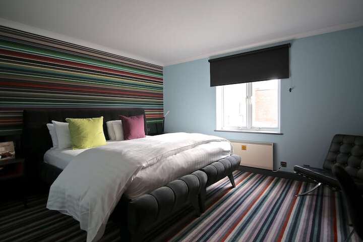 Room 7 of 49