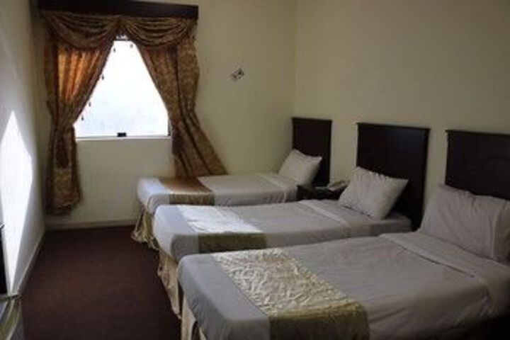 Room 5 of 27