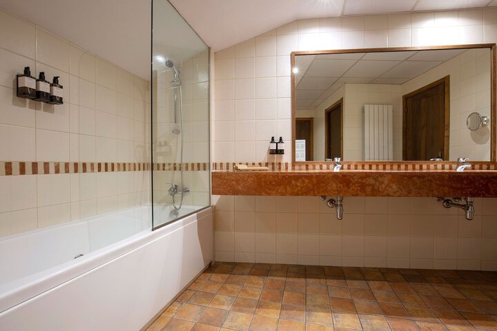 Bath Interior