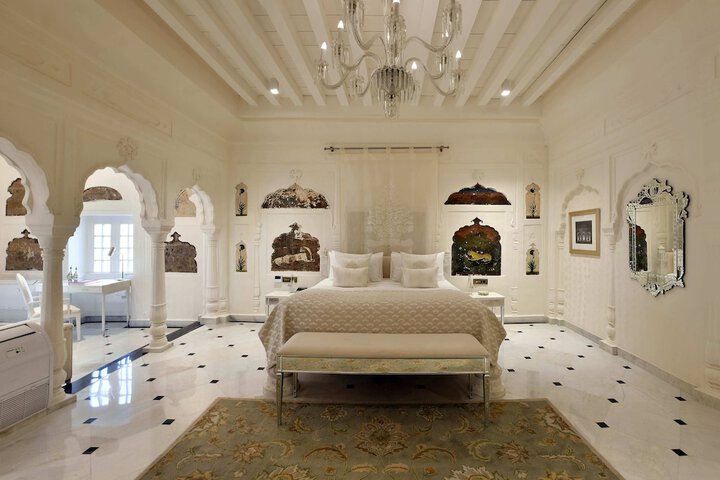 Room 17 of 56