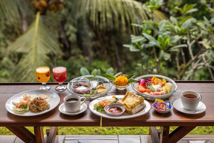 Breakfast/Coffee Service 30 of 33