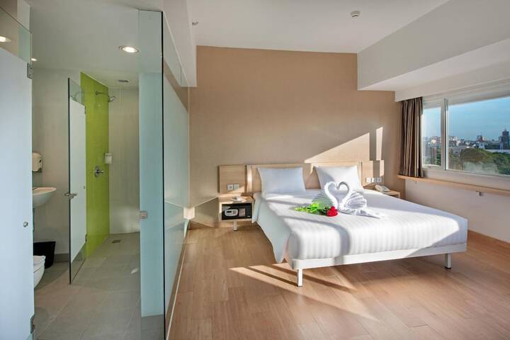 Room 14 of 29
