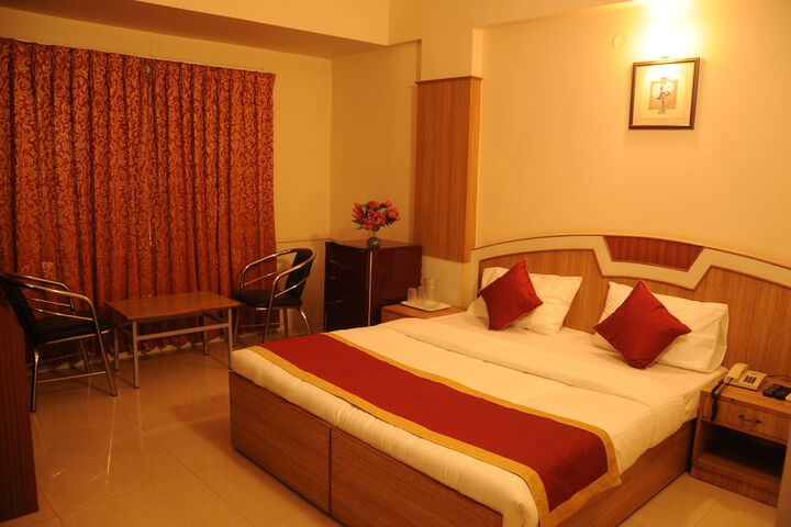 Room 10 of 18