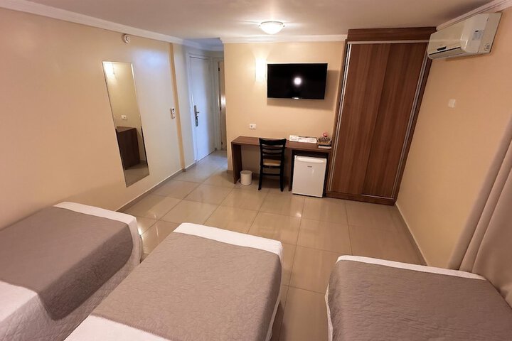 Room 53 of 103