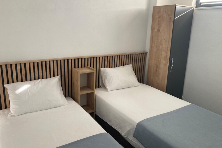 Room 20 of 126