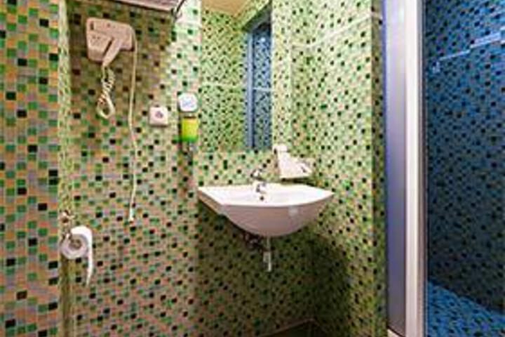 HOTEL KHALIF