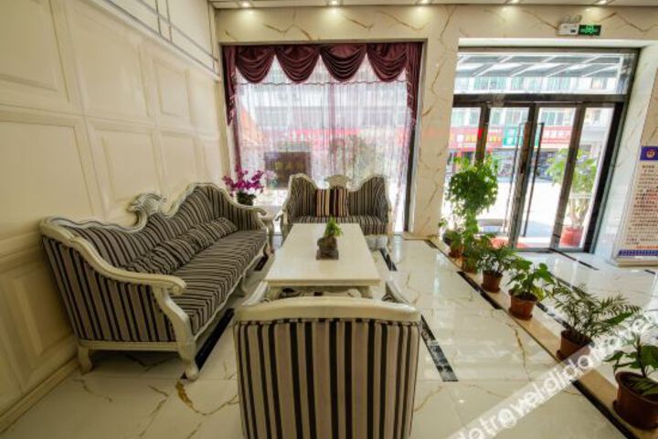 Hotel Interior 17 of 46