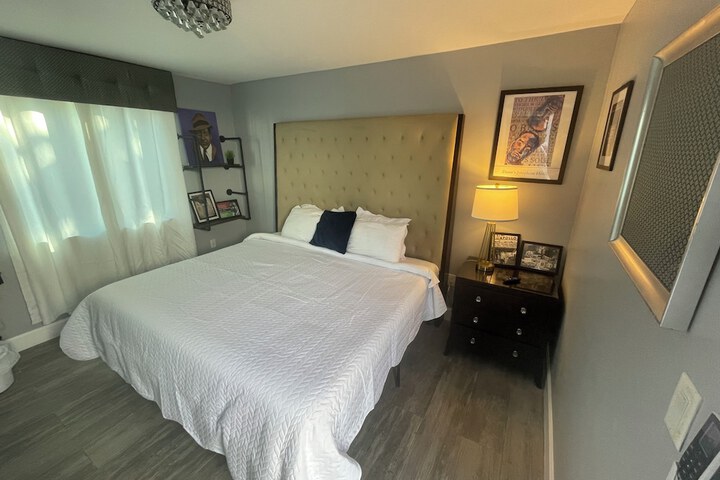Room 14 of 21