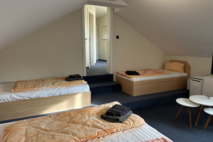 Room 57 of 109