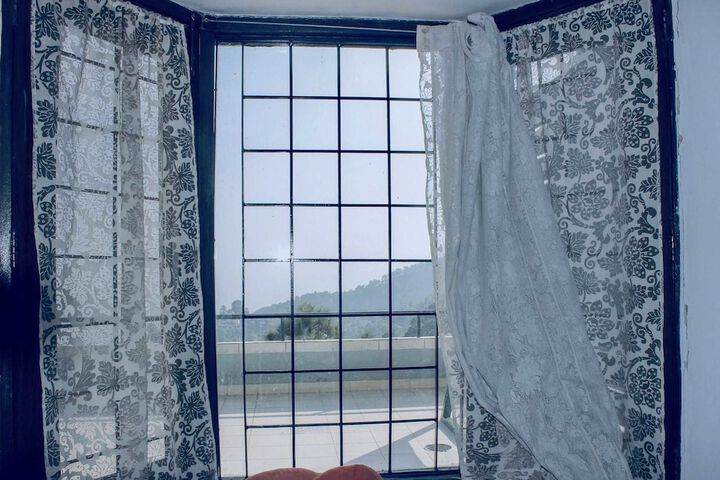Room 9 of 9