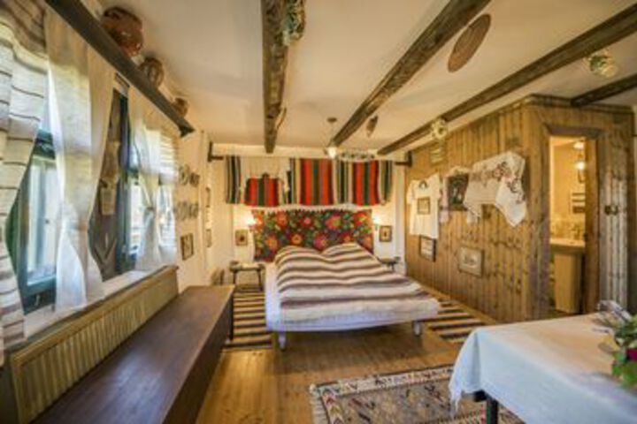 Room 10 of 49