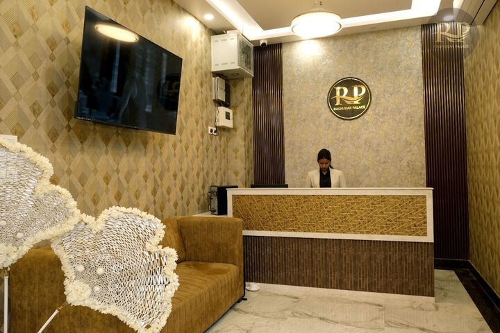 Hotel Interior 6 of 43