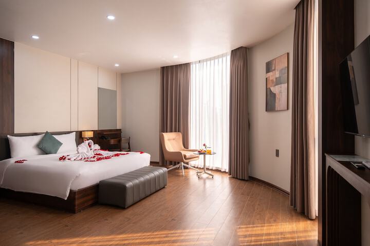 Room 43 of 93