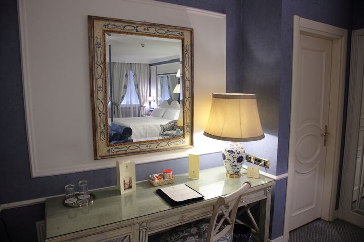 Room amenity