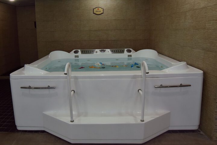 Spa 53 of 64