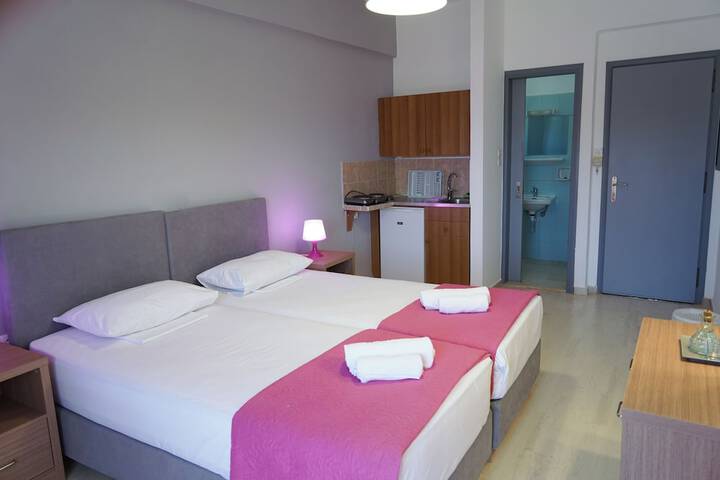 Room 7 of 51