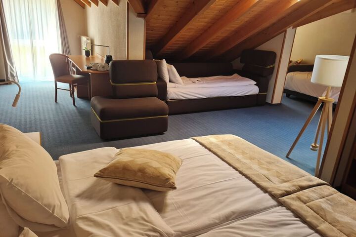 Room 28 of 88