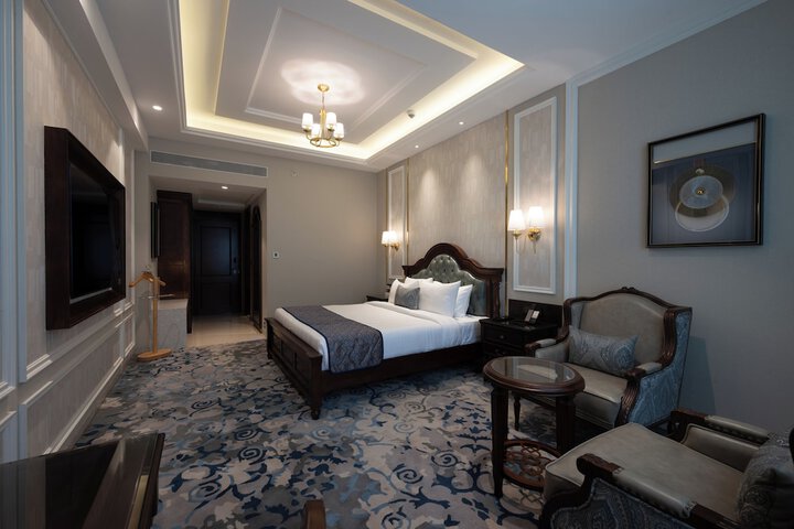 Room 25 of 69