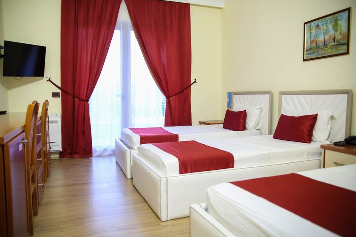 Room 8 of 26