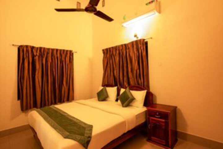 Room 9 of 43