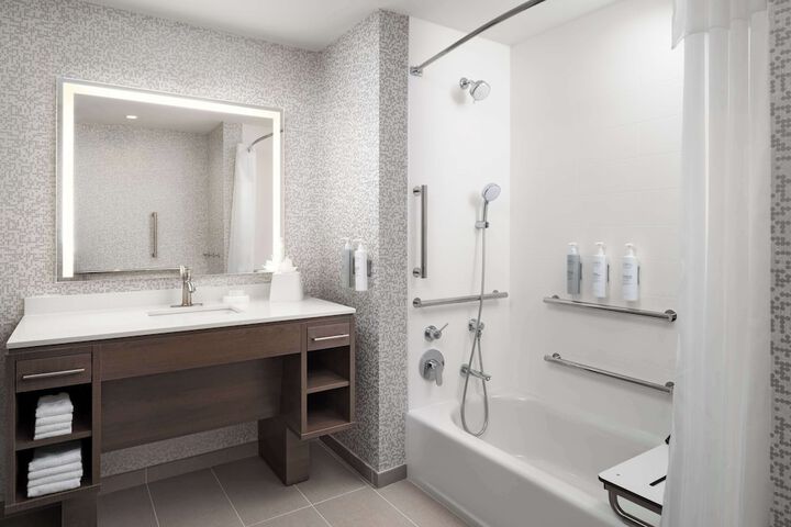 Bathroom shower