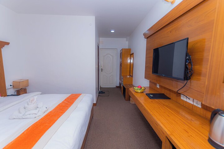 Room 28 of 57