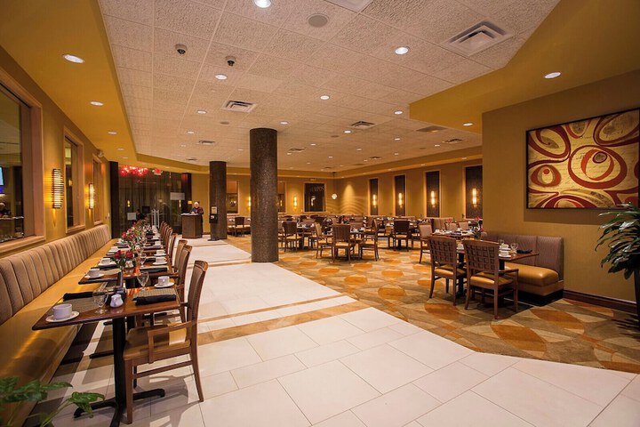 Dining 22 of 38