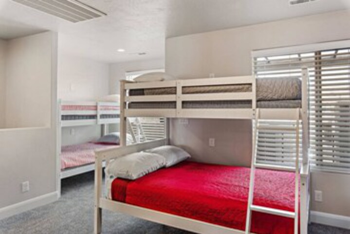 Room 34 of 45