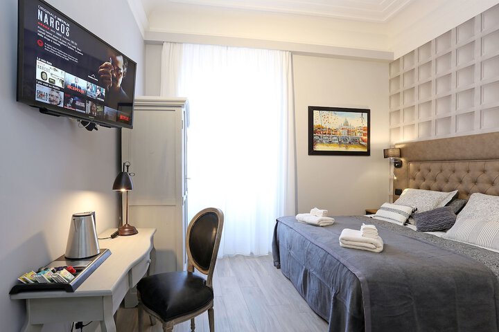 Room 9 of 40