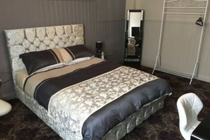 Horse Pond Inn