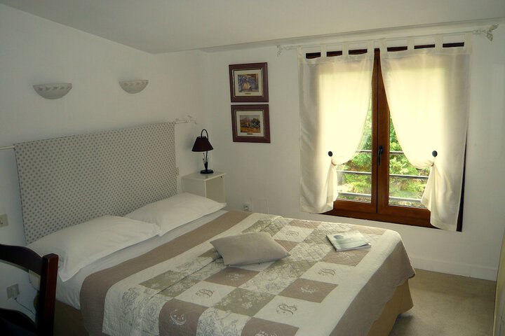 Room 12 of 36