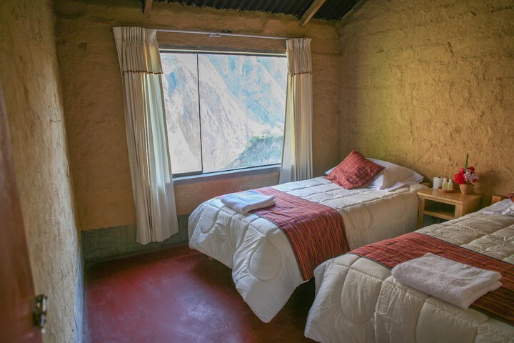 Room 12 of 49