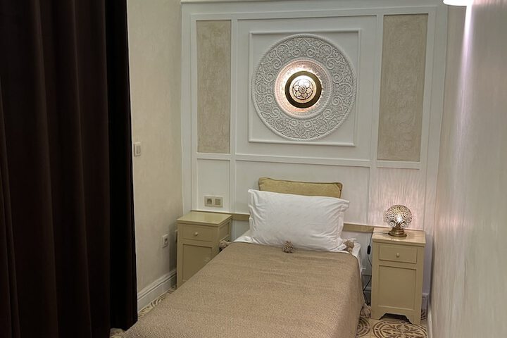 Room 8 of 36