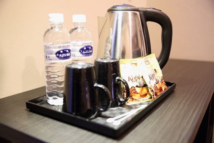 Breakfast/Coffee Service 26 of 35