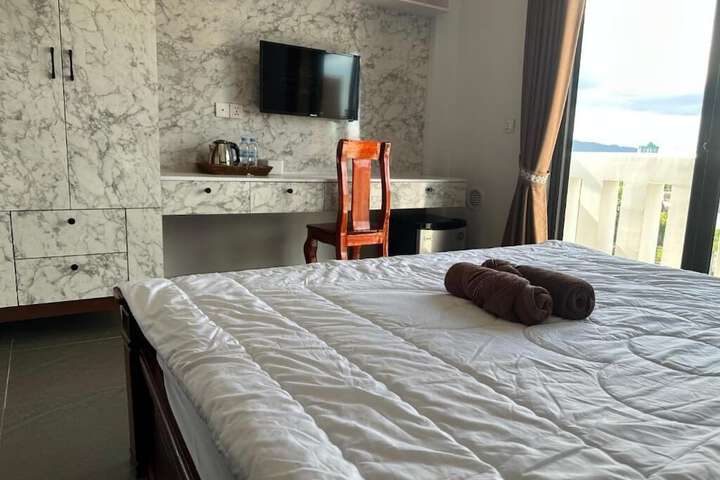Room 8 of 55
