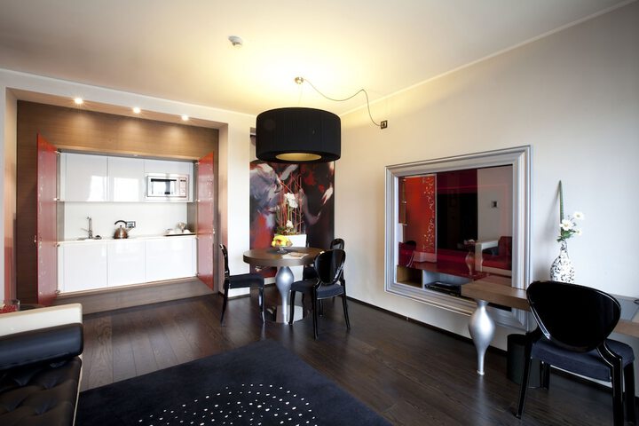 Private kitchenette