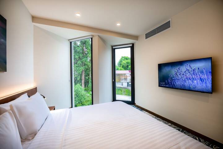 Room 26 of 59