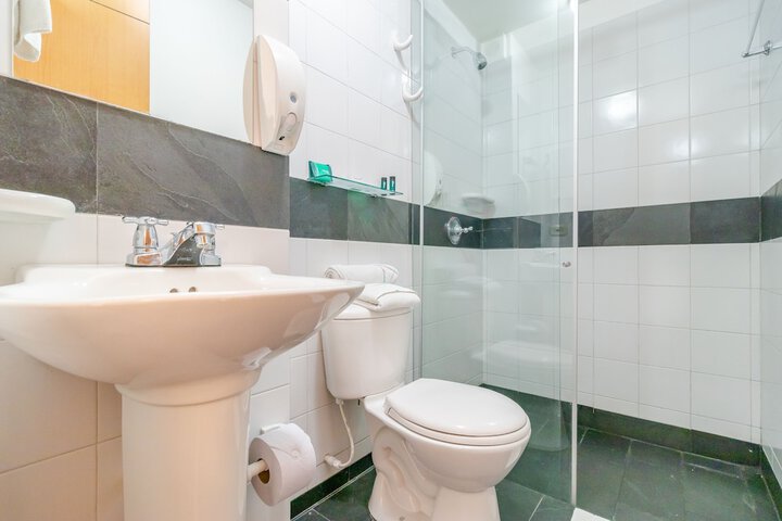 Clean Restrooms