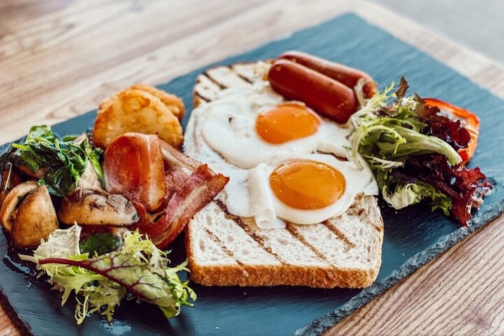 Breakfast/Coffee Service 36 of 64