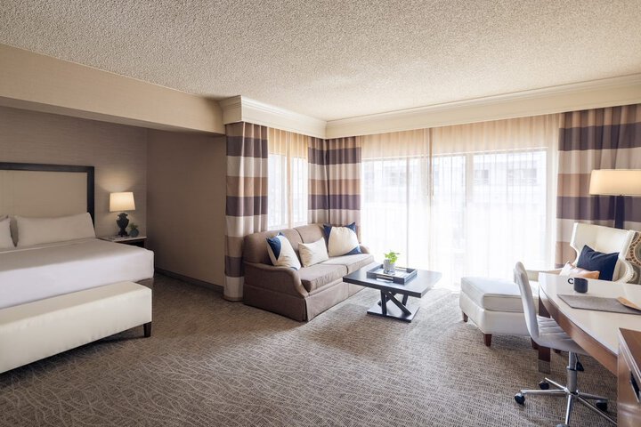 Room 21 of 157