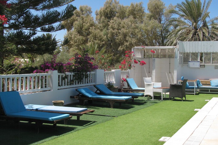 Sundeck 62 of 74