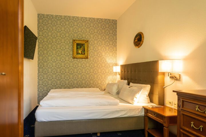 Room 21 of 57