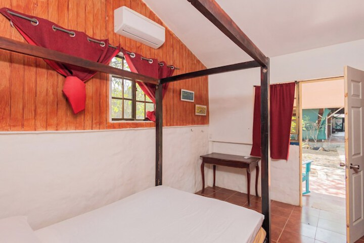 Room 20 of 100