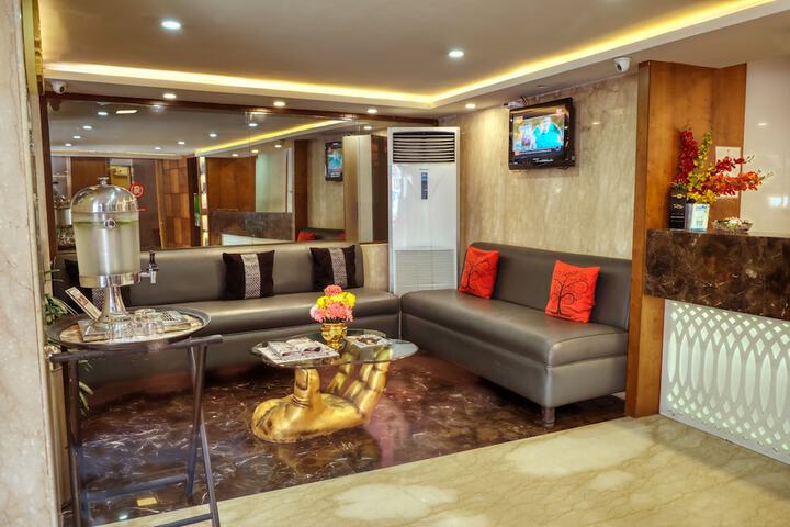 Hotel Interior 4 of 134